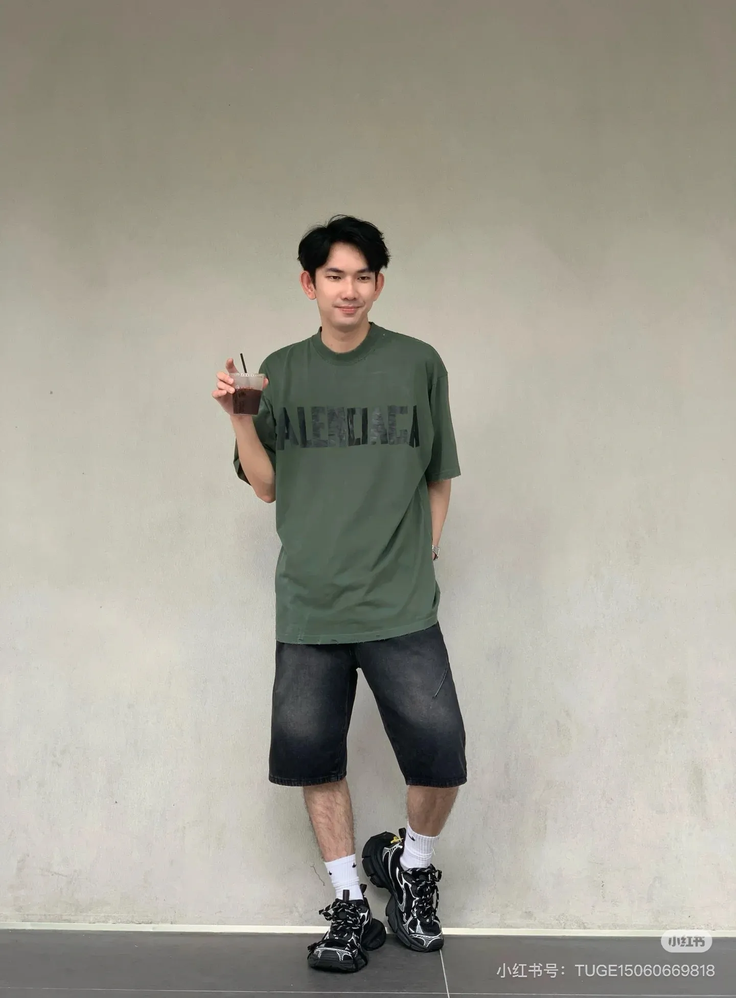 # Balenciaga/ # T Same Style